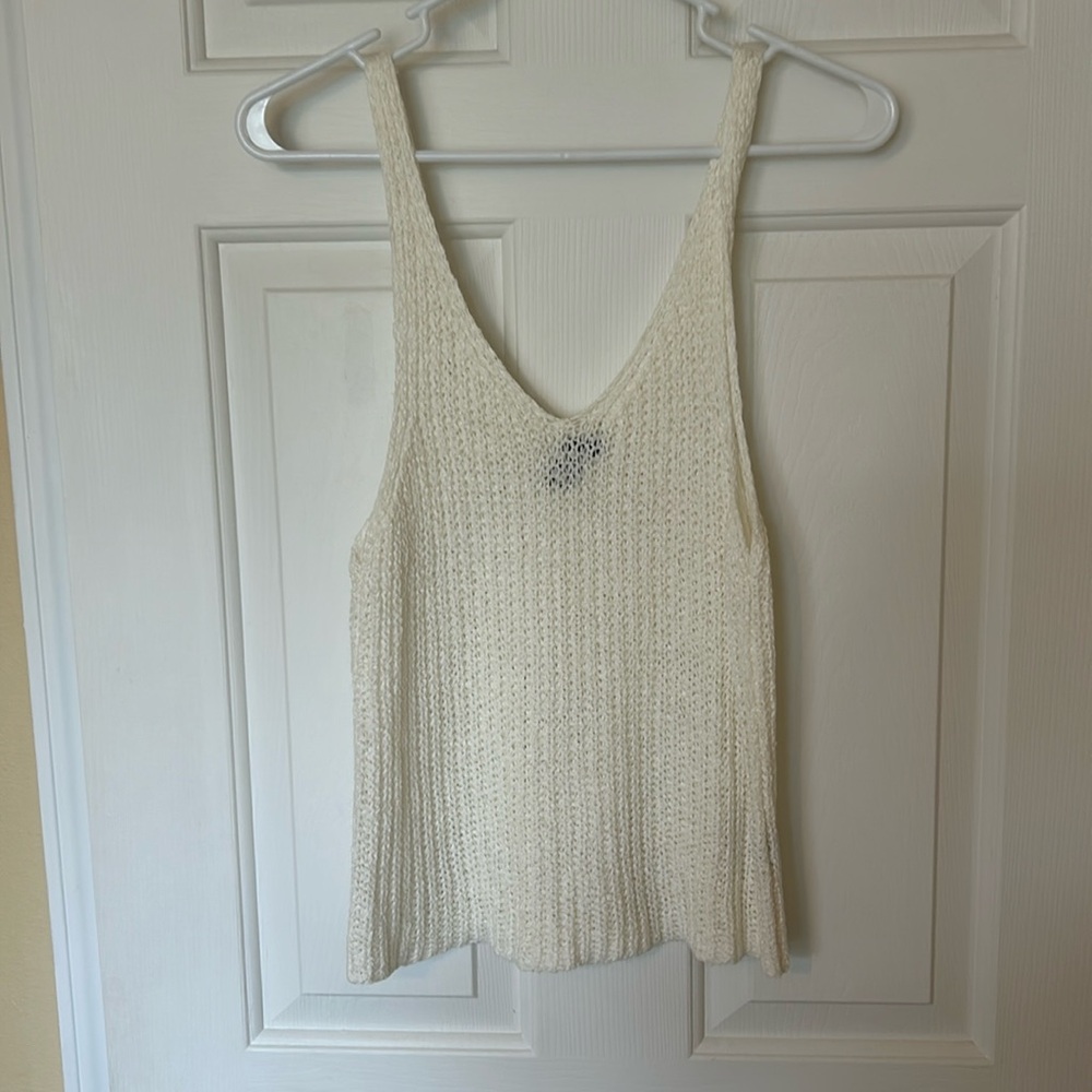 Moon & Madison Large crochet tank